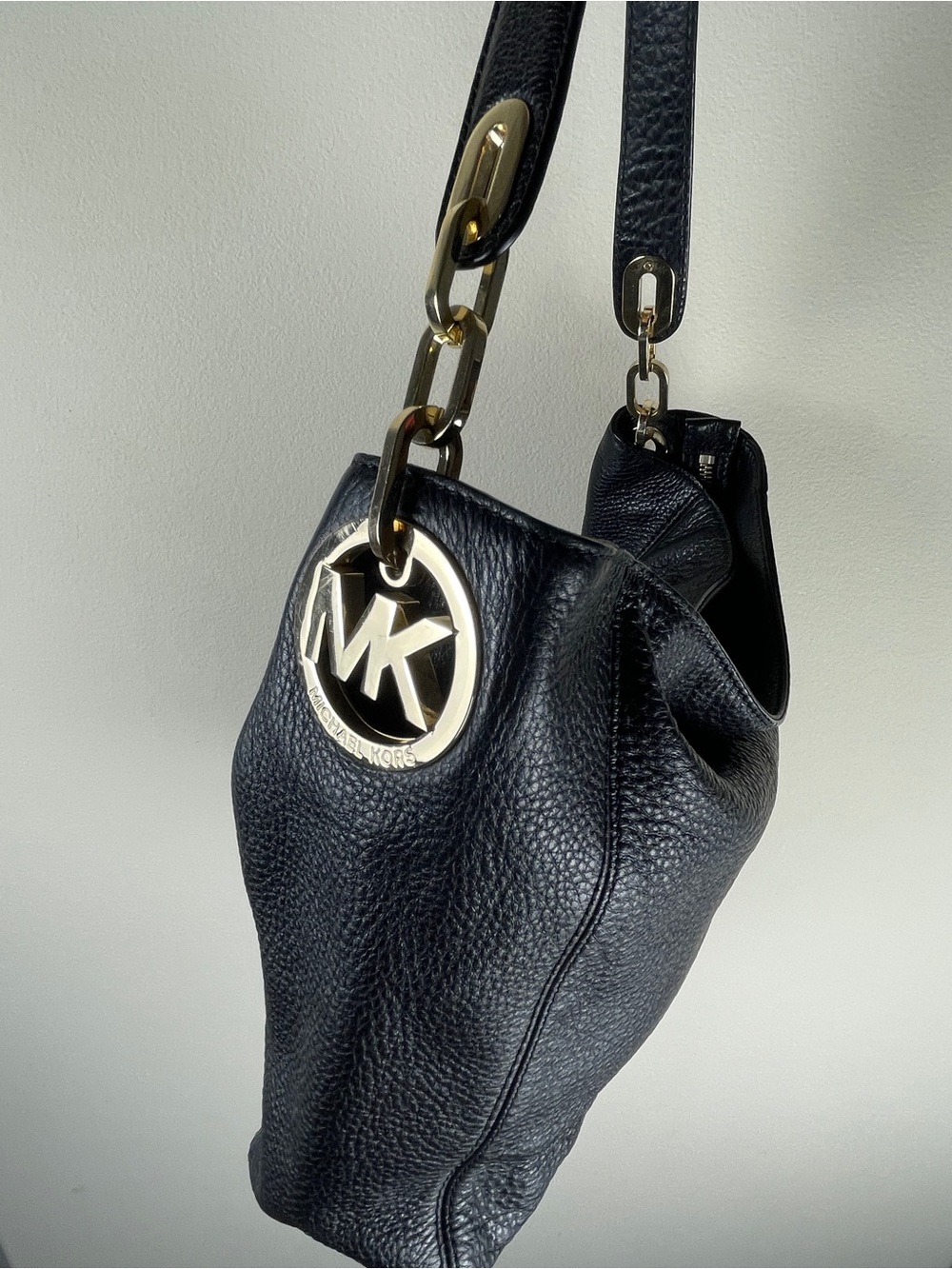Michael Kors Black Pebbled Leather Hobo with Gold MK Charm - Picture 4 of 7